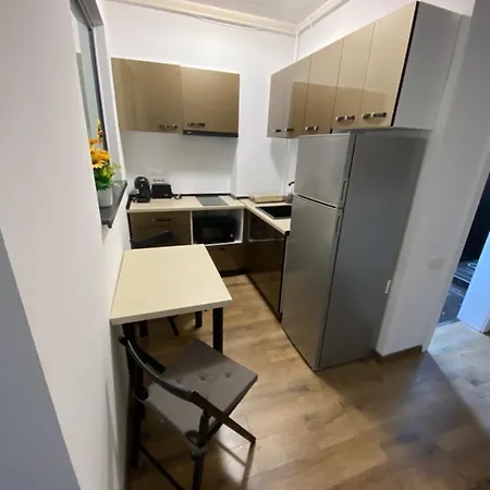 435 * Mamaia